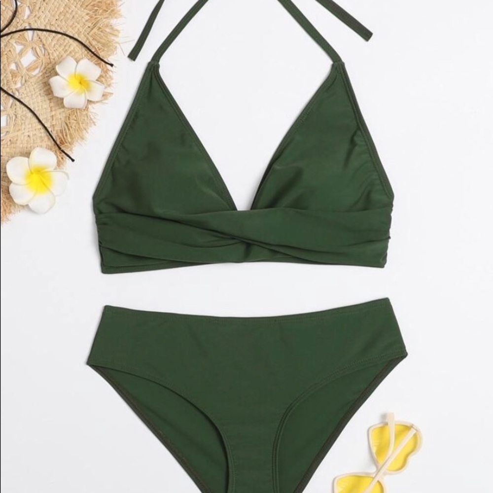 NEW Romwe Bakini Set